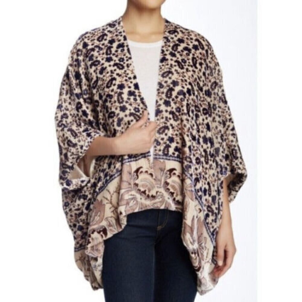 NWT CHASER Tan Blue Burgundy Floral Velvet Silk Lined Kimono Cardigan Medium